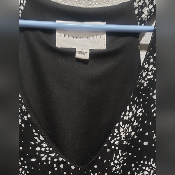 Women's black and white sleeveless dress size small - Picture 3 of 3